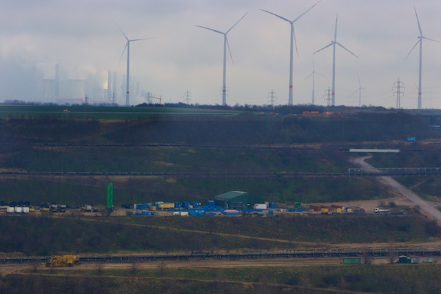 In Duitsland geen verdere CO2-reductie ondanks groei windturbines, bruinkool vult gat kerncentrales die Greenpeace heeft verboden