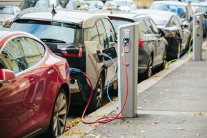 Propaganda voor elektrisch rijden is bedrieglijk, ook wat betreft milieu en klimaat! hernieuwbaar energie mobiliteit batterij.