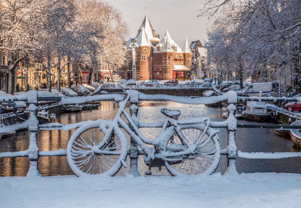 Amsterdam waag sneeuw